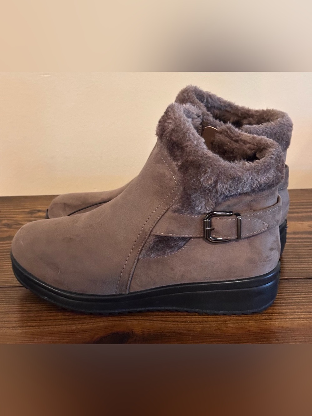 NWT Flexus by Spring Step Santuzza Waterproof Ankle Boots Size 9 Brown